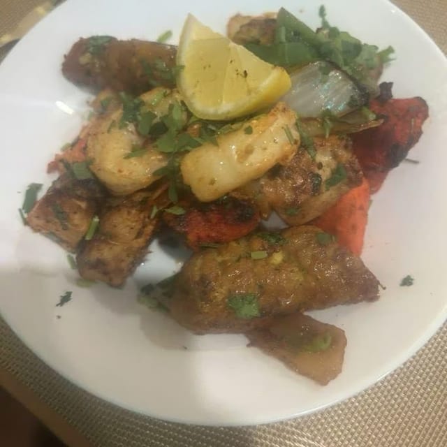 Tandoori Mix Grill.